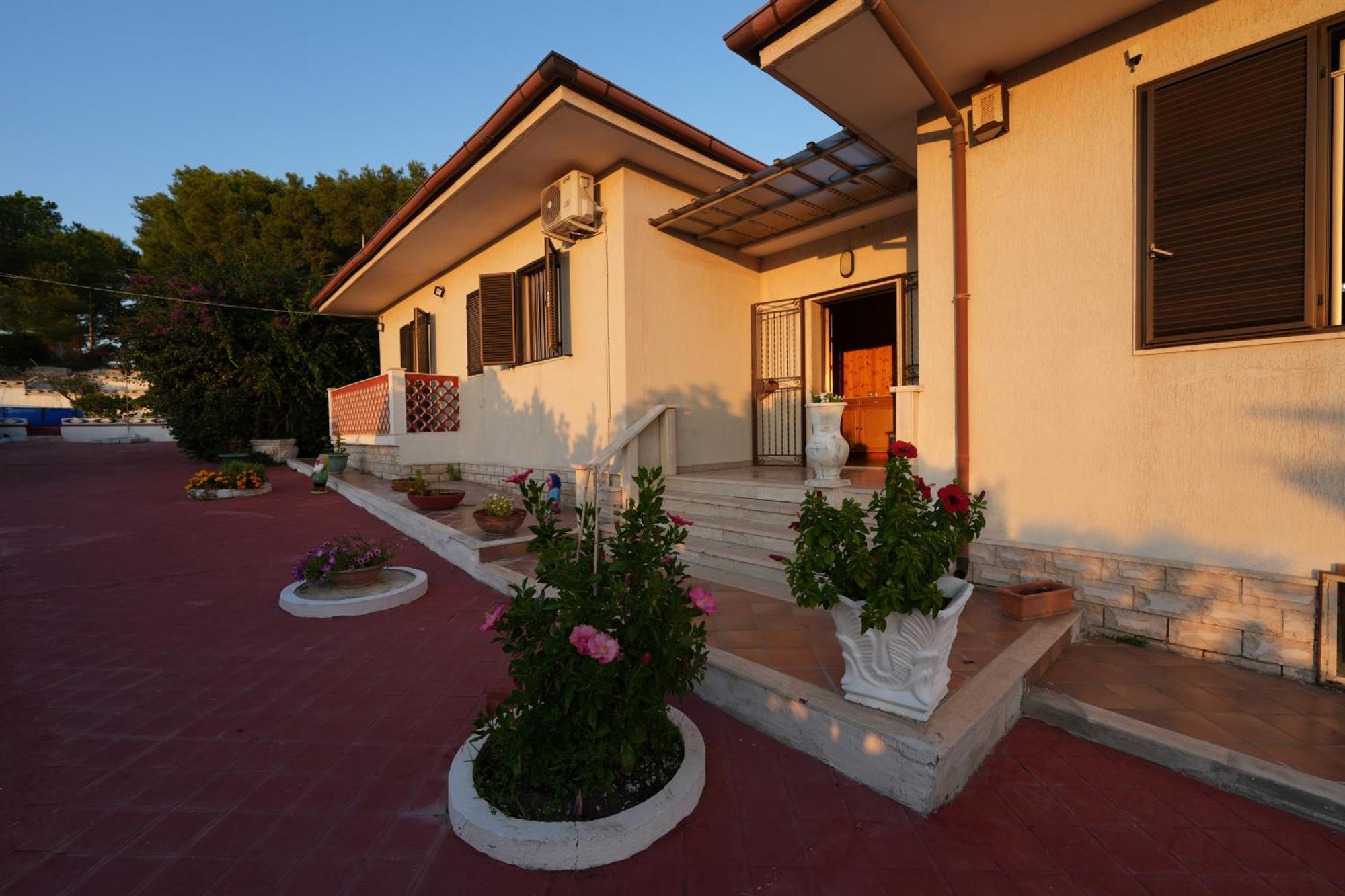 Villa Ada Лепорано Екстериор снимка